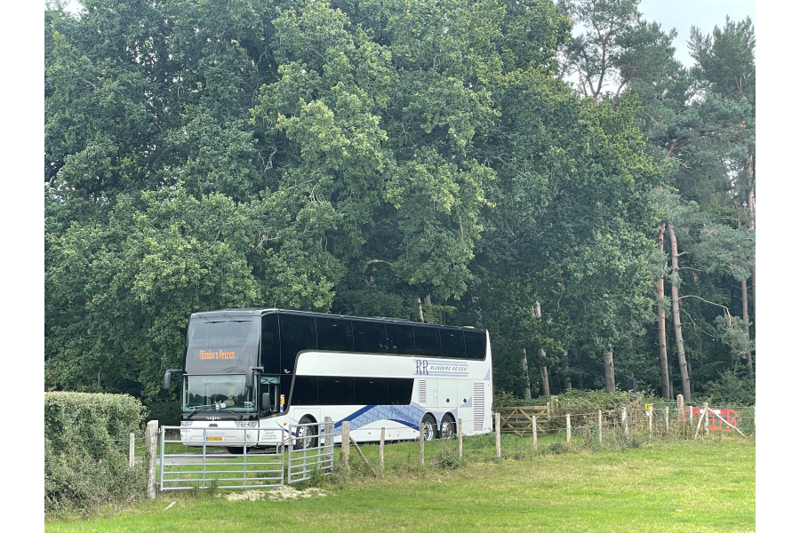 90 persoons (66 Royal Class) - Rijnders Touringcars - 1