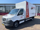 Bakwagen met laadklep