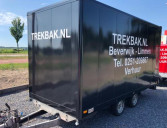 2700 kg gesloten aanhanger