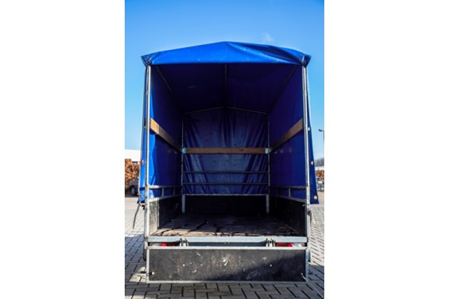 Aanhangwagen met huif - Autopallas Autoverhuur - 2