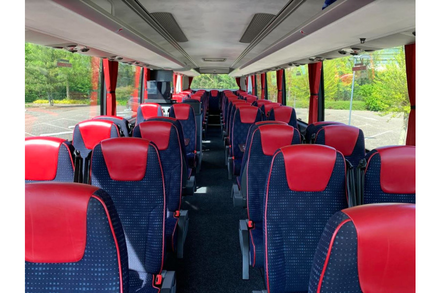 Touringcar 50-54 personen - deBusSpecialist - deLimoSpecialist - 3