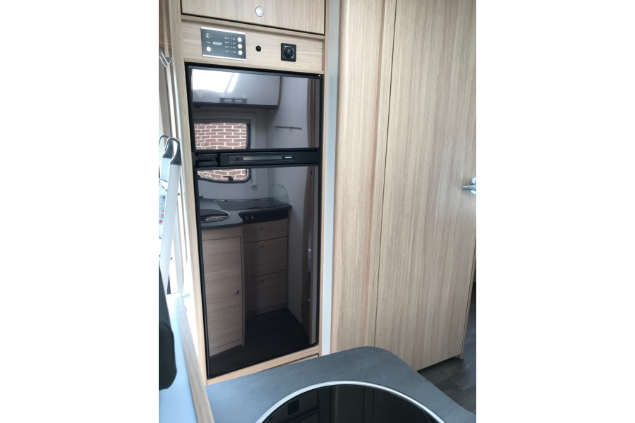 Sunlight T69L automaat - Camperverhuur aan de Vecht - 6