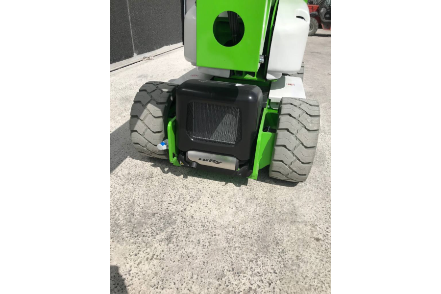 Knikarmtelescoophoogwerker 15,7m - Van Adrighem - 2