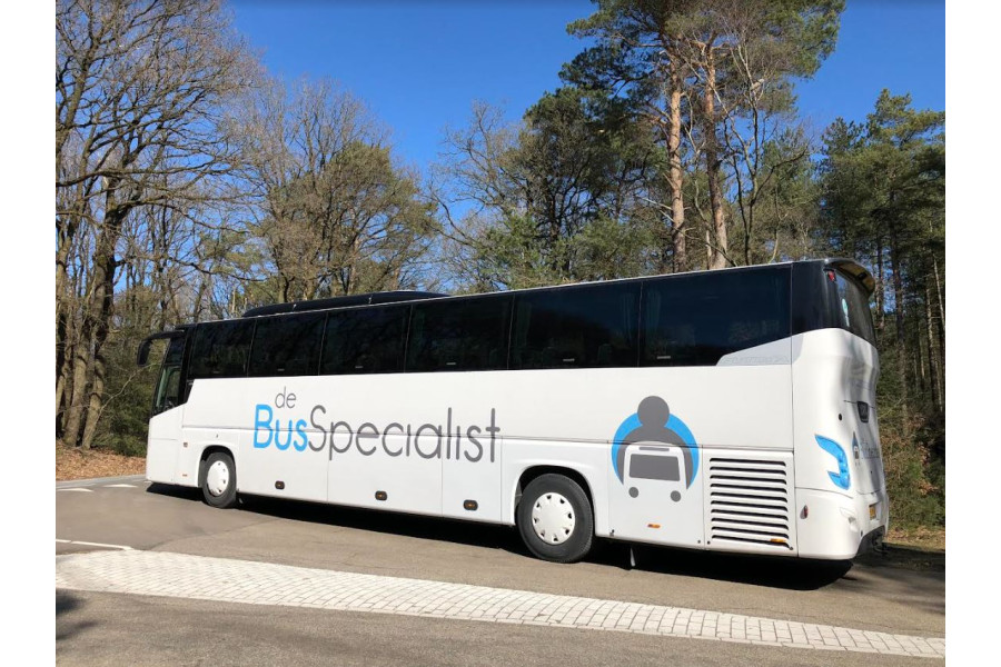 Touringcar 50-54 personen - deBusSpecialist - deLimoSpecialist - 4