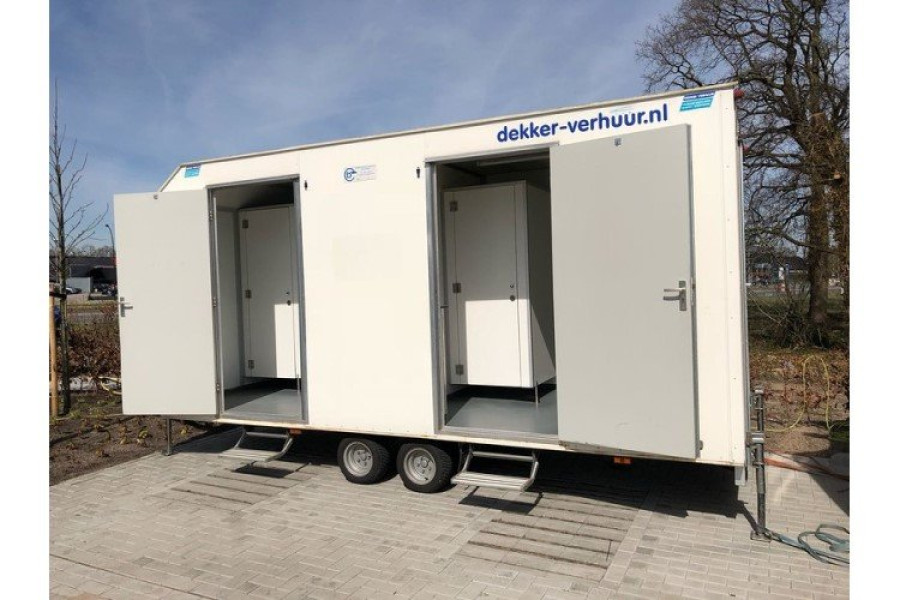 Toiletwagen groot - Dekker Verhuur - 1
