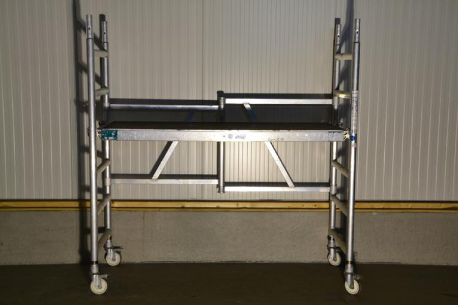 Kamersteiger - Dekker Verhuur - 1