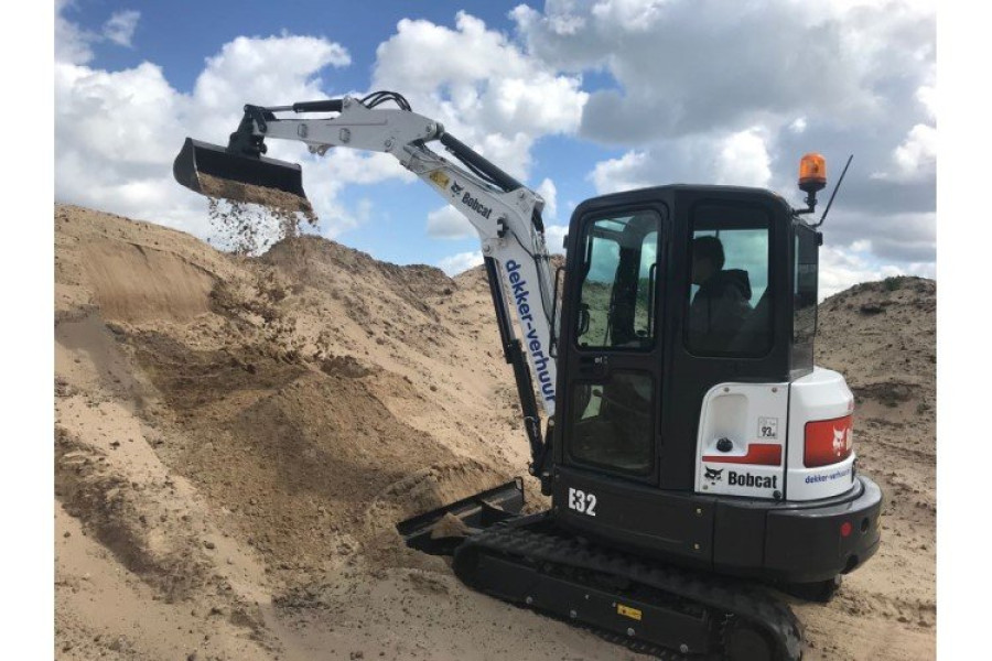 Minigraafmachine | 3.5 ton - Dekker Verhuur - 1