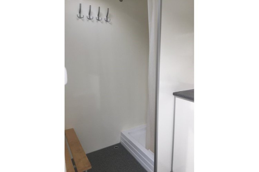 Mobiele douchecabine - Dekker Verhuur - 1