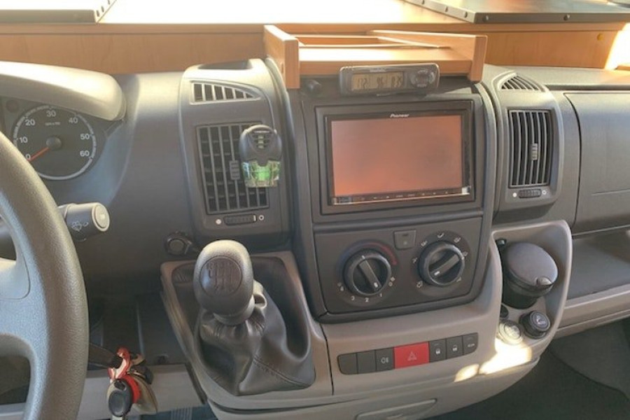 Integraal camper - Camper Rental Holland - 1