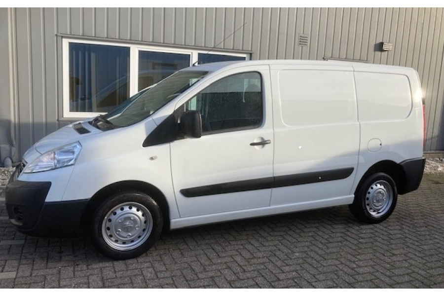 Bestelbus 5m3 - Bmobility.nl - 2