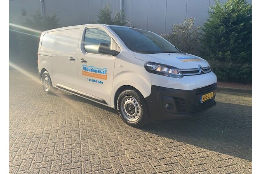 Bestelauto | 4 m3 - ffbusjehuren.nl - 1