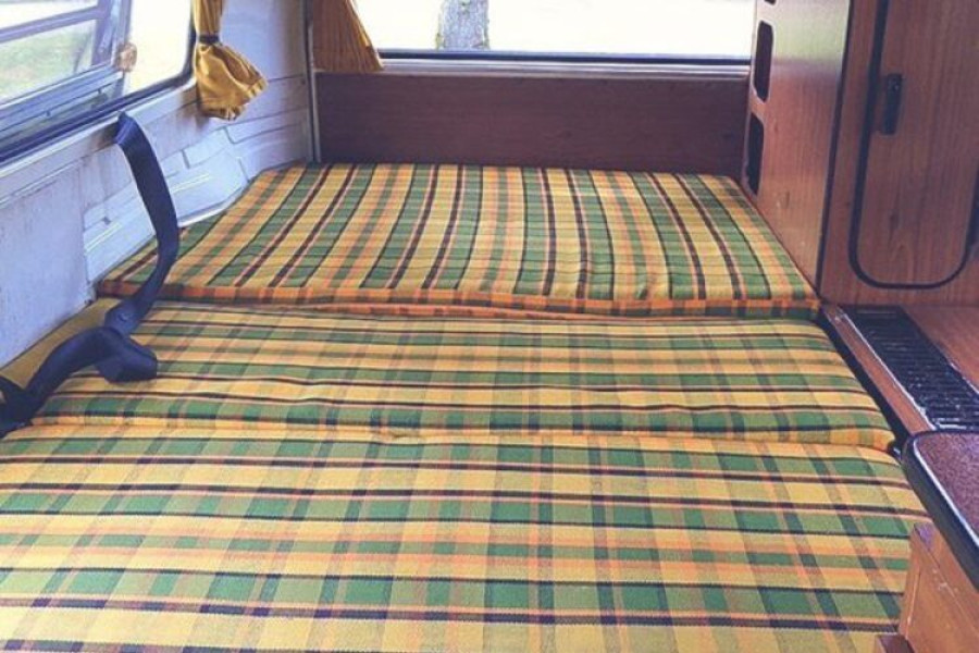 Retro Volkswagen camper | T2 Berty - Camper Voet - 4