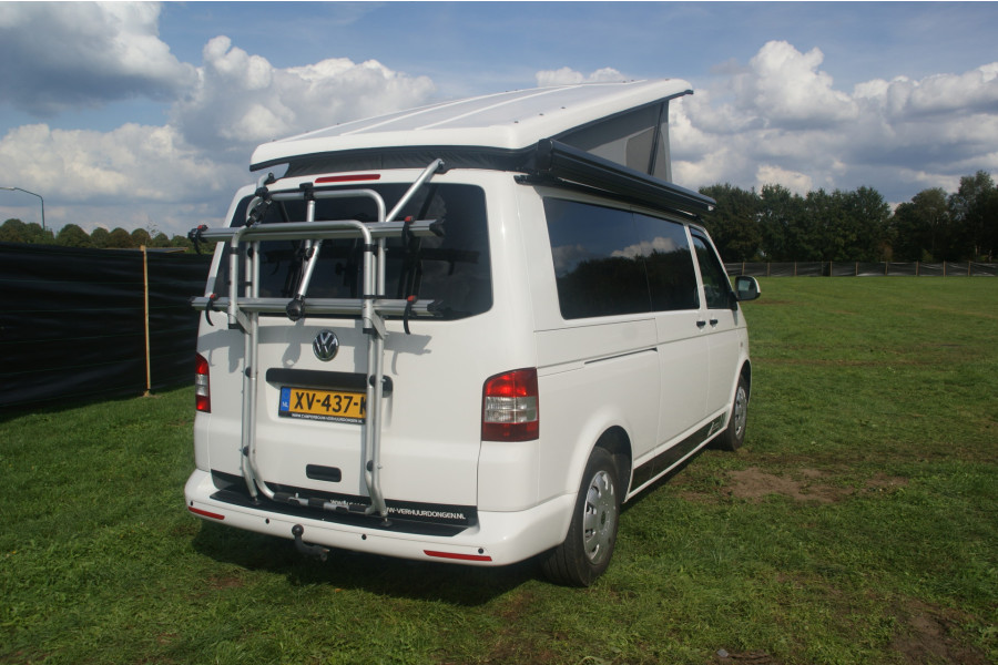 Volkswagen T5/T6 Camper 5 persoons LWB - Camperbouw-verhuur Dongen - achterkant