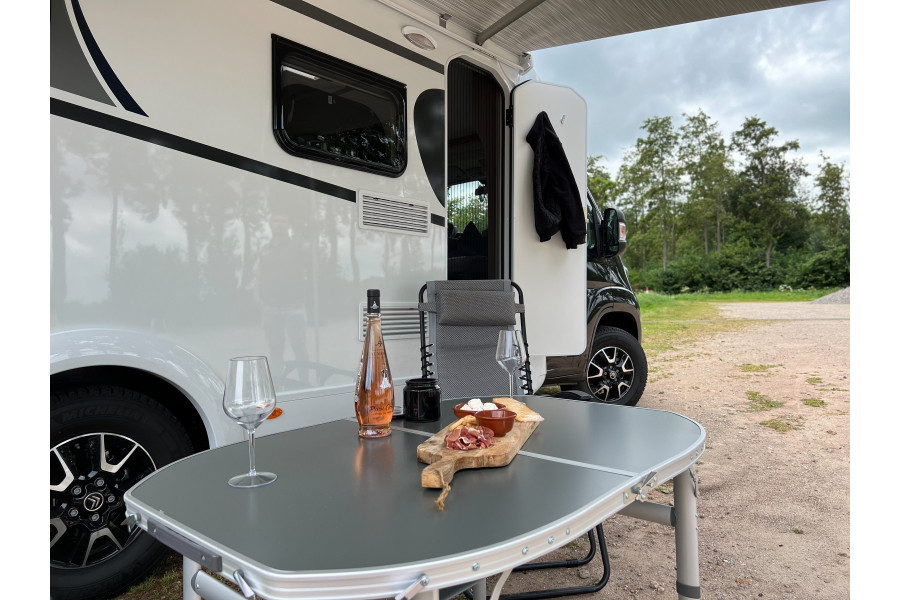 Half-integraal camper - JH Camperverhuur - 3