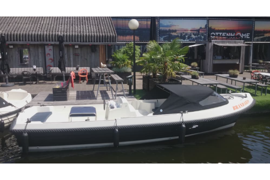 Ottenhome_sloep_7.50_huren