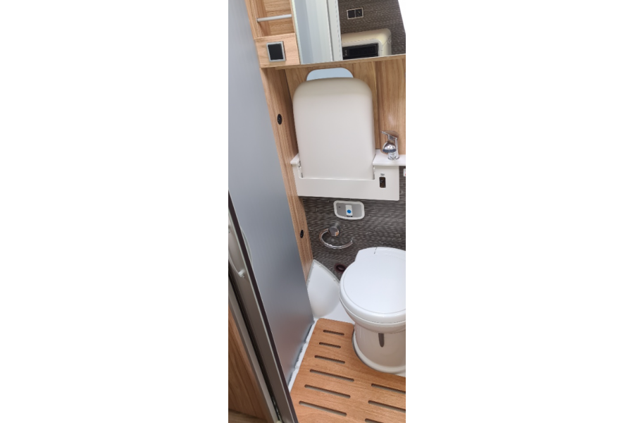 Hymer Grand Canyon (automaat) - Dutch Bull Campers - 3