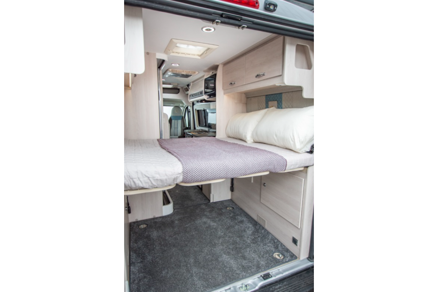Auto-Sleeper Fairford Plus - Dutch Bull Campers - 6