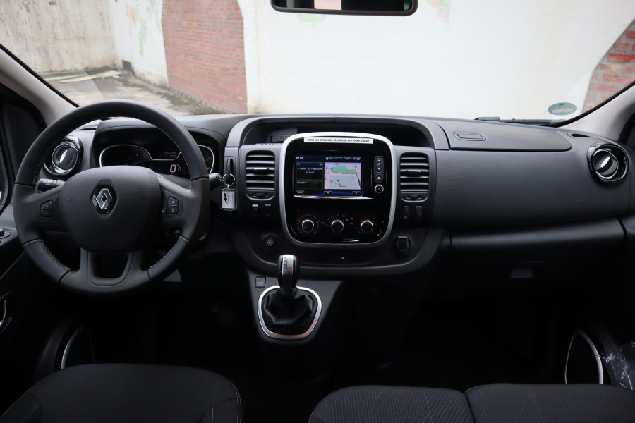 Personenbus 9 persoons Renault Traffic - Munsterhuis Autoverhuur - 5