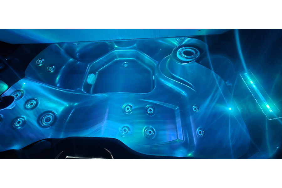 Luxe Elektrische jacuzzi - 5-persoons - Hottubfans - 3