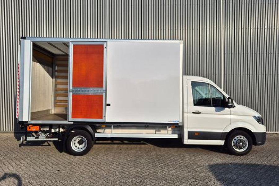 Bakwagen met laadlift – VW Crafter - Adriaanse Autoverhuur - 4