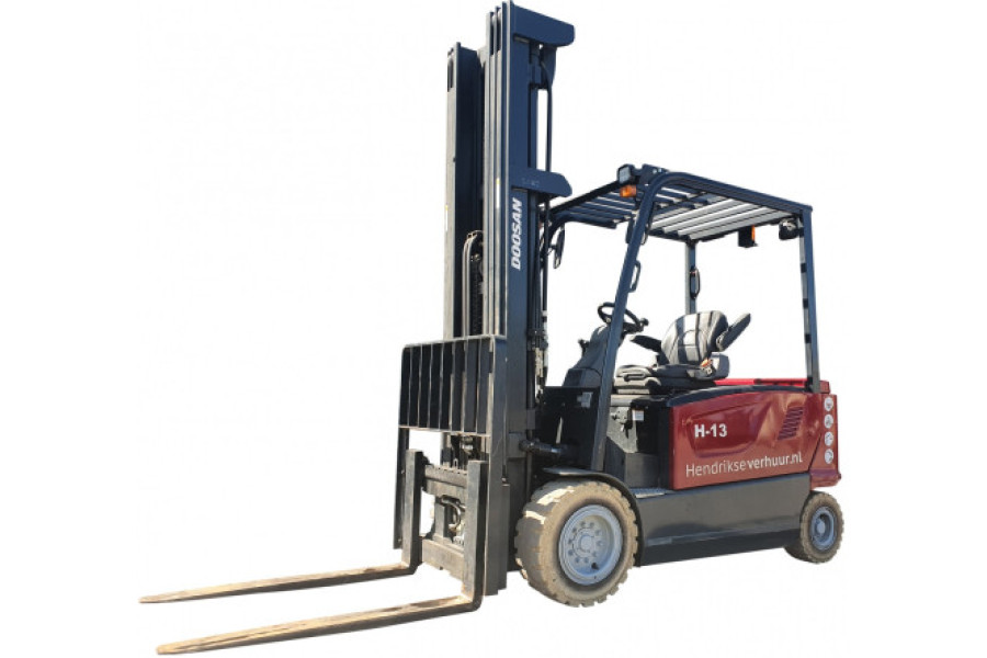 5000kg | LPG vorkheftruck - Hendrikse Verhuur BV - 2