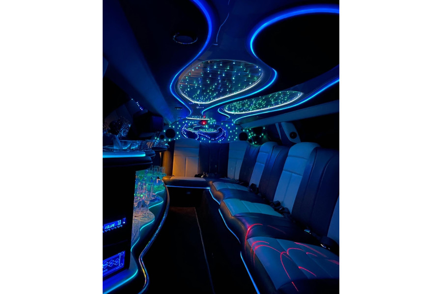 Chrysler Limousine grijs - deBusSpecialist - deLimoSpecialist - 3