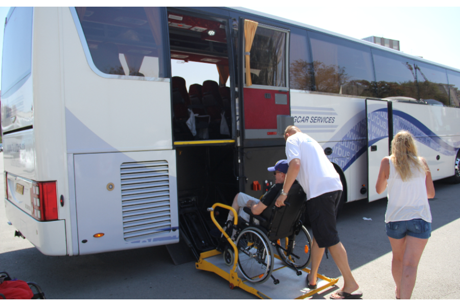 Rolstoelbus - Rijnders Touringcars - 4