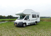 Alkoof camper
