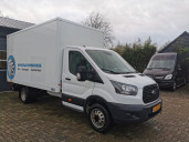 Bakwagen met laadklep