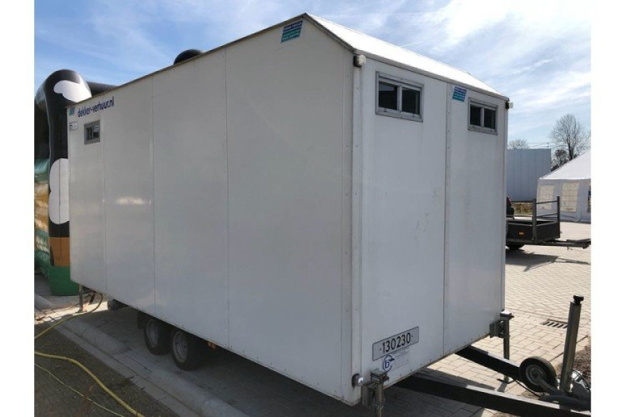 Toiletwagen groot - Dekker Verhuur - 1