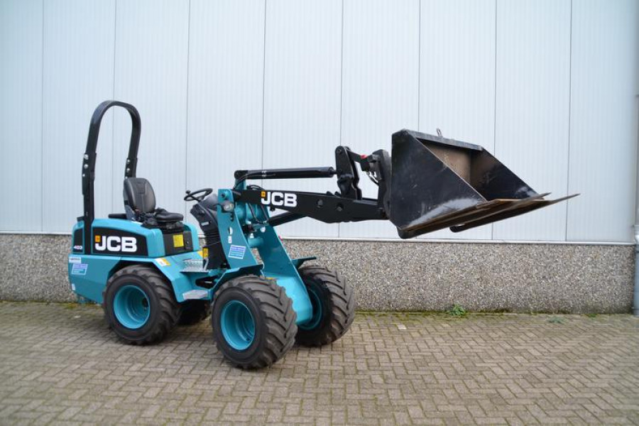 Mini kniklader - 2,0 ton - Dekker Verhuur - 1