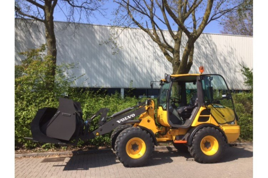 Wiellader - 5,0 ton - Dekker Verhuur - 1