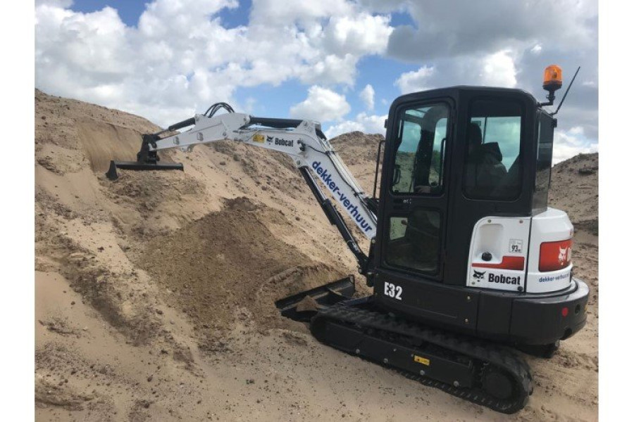 Minigraafmachine | 3.5 ton - Dekker Verhuur - 1