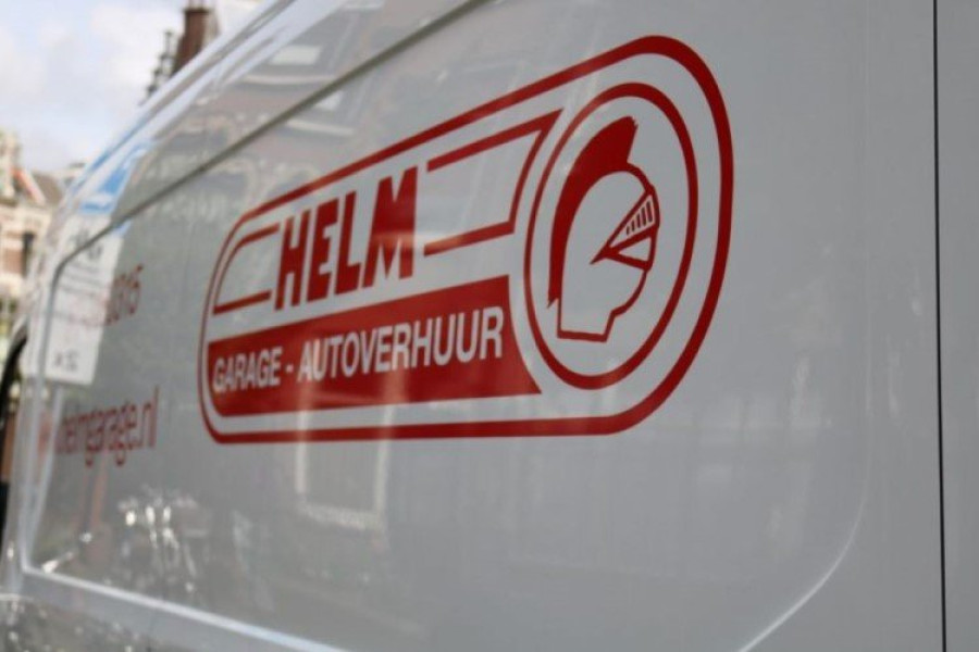 Bestelbus huren | Ford Transit - 11 m3, verhoogd en verlengd - Helm Autoverhuur - 1