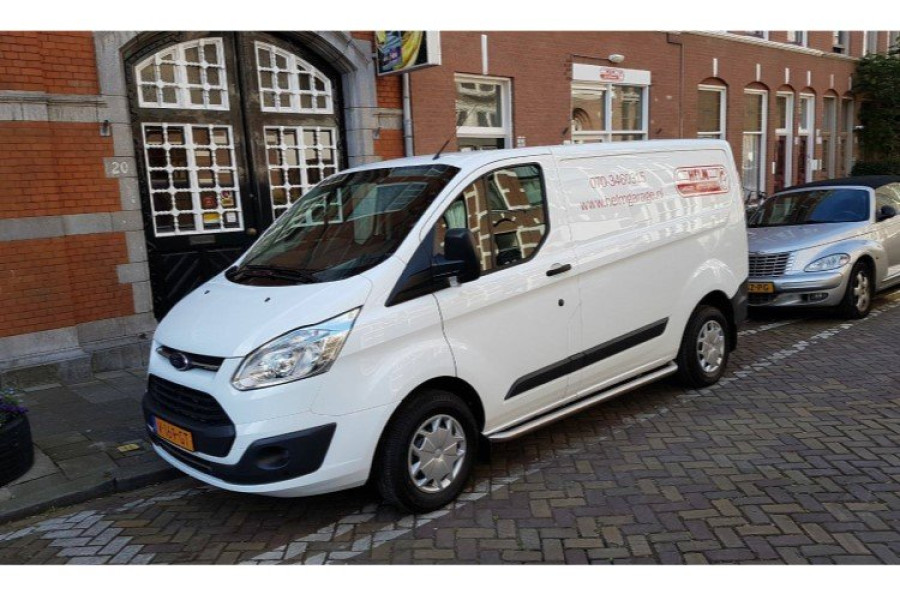 Bestelbus huren | Ford Transit - 6 m3 - Helm Autoverhuur - 1