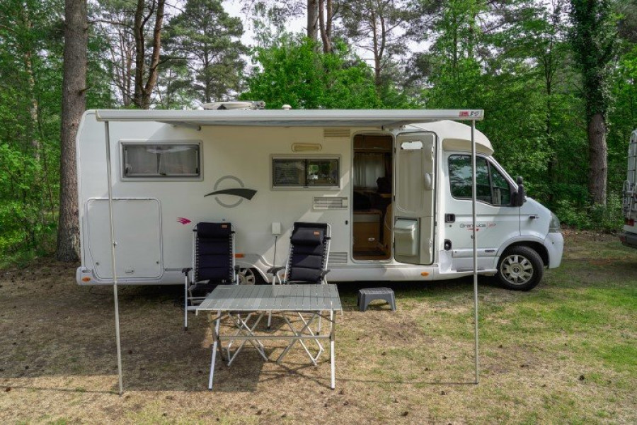 Half-integraal camper - Ikwileencamperhuren.com - 1