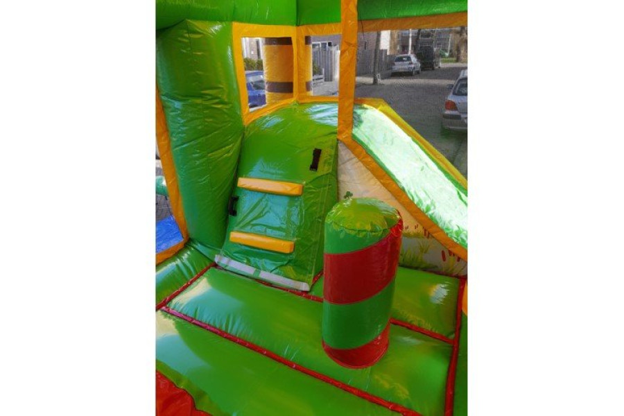 Multiplay springkussen | Jungleworld - Yvons springkussenverhuur - 1