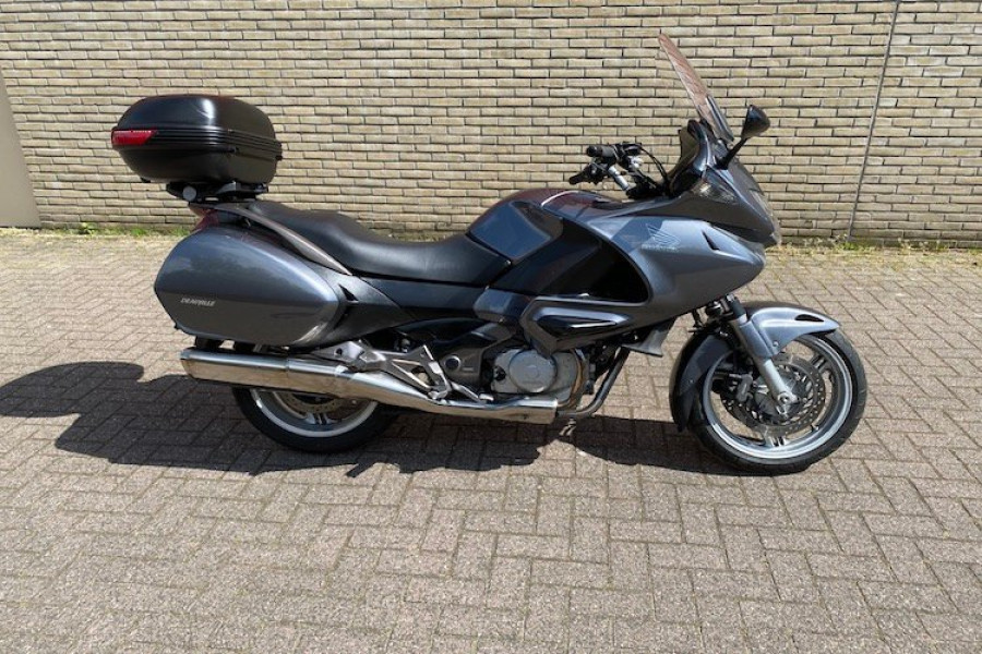 Toermotor | Honda Deauville NT700V - Car Diamonds - 1