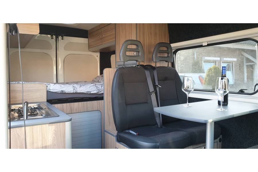 Citroën Jumper Camper - Camperbouw-verhuur Dongen - binnenkant bus
