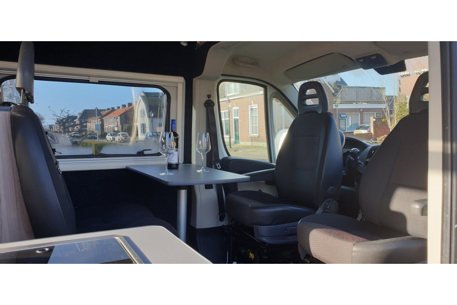 Citroën Jumper Camper - Camperbouw-verhuur Dongen - binnenkant