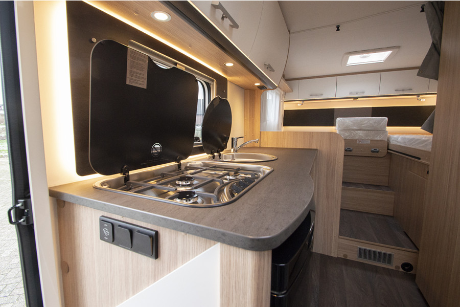 Camper 4 persoons - Campers & Cars - 4