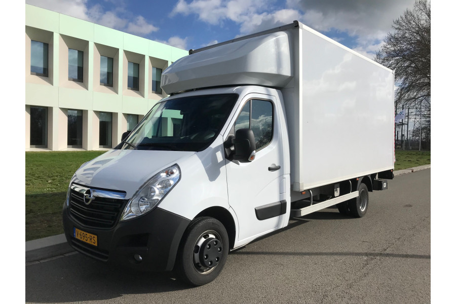 Bakwagen met laadklep - Blankert Autoverhuur - 1
