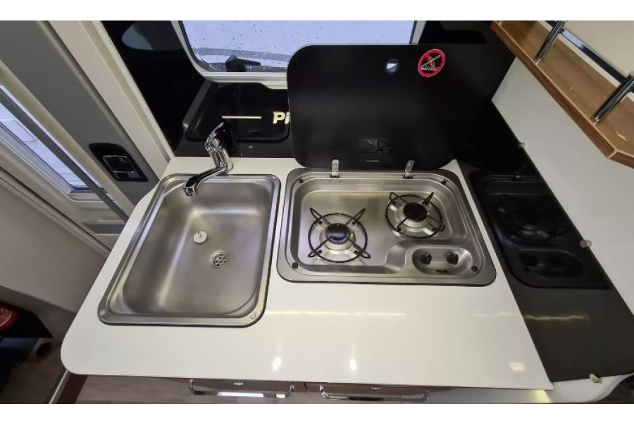 Pilote P650C - Camper Centrum Groningen - 7