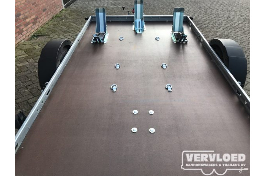Motoraanhangwagen 3 motoren - Vervloed Aanhangwagens & Trailers - 3