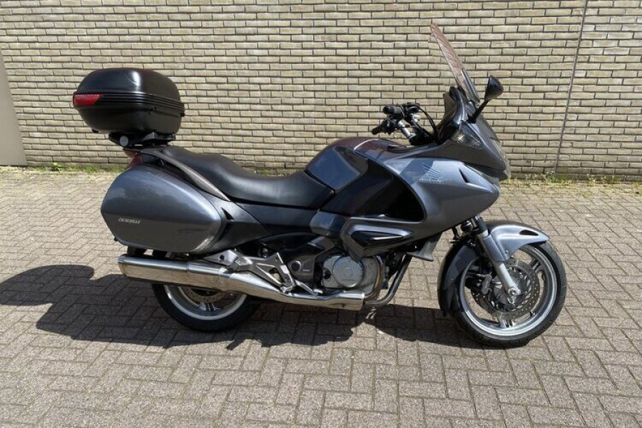 Toermotor | Honda Deauville NT700V - Car Diamonds - 3