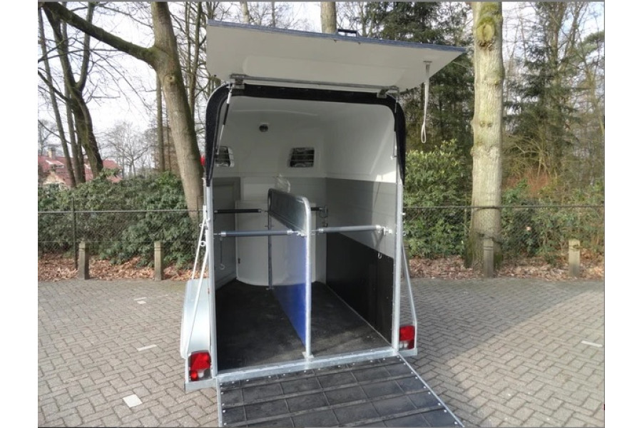 Paardentrailer - Autobedrijf Wouter Hageman - 2
