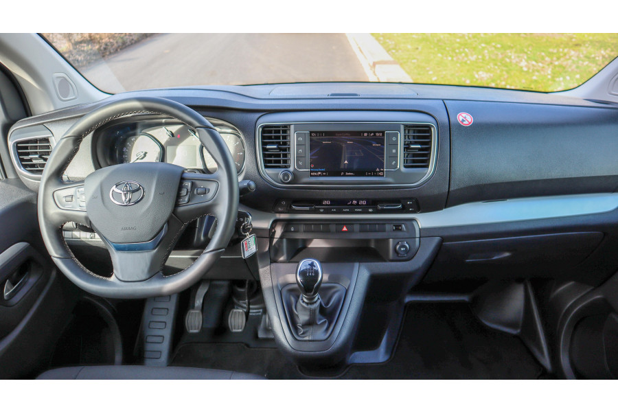 Personenbus 6 persoons - Blankert Autoverhuur - 10