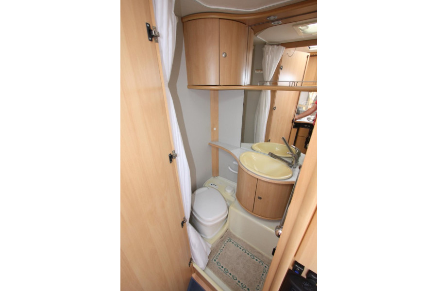 Caravan Dethleffs Camper 430 DB - Brabant Caravans - 8