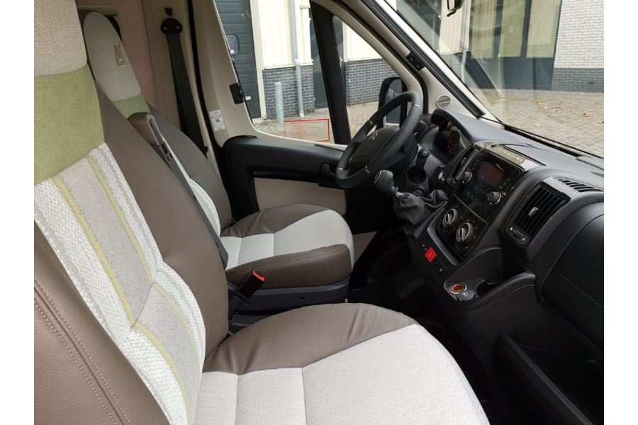 Automatische buscamper 2 persoons - Dutch Bull Campers - 2