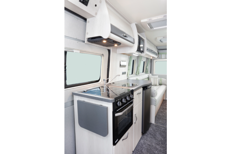 Auto-Sleeper Warwick XL-4 - Dutch Bull Campers - 2